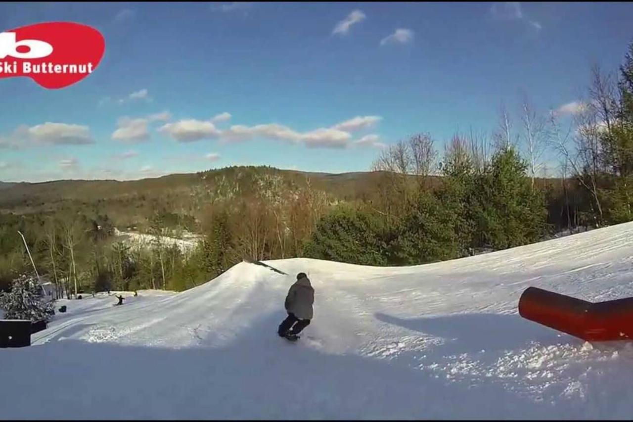 2 Bed Berkshire Getaway Minutes To Jiminy Peak Ski Hancock Esterno foto