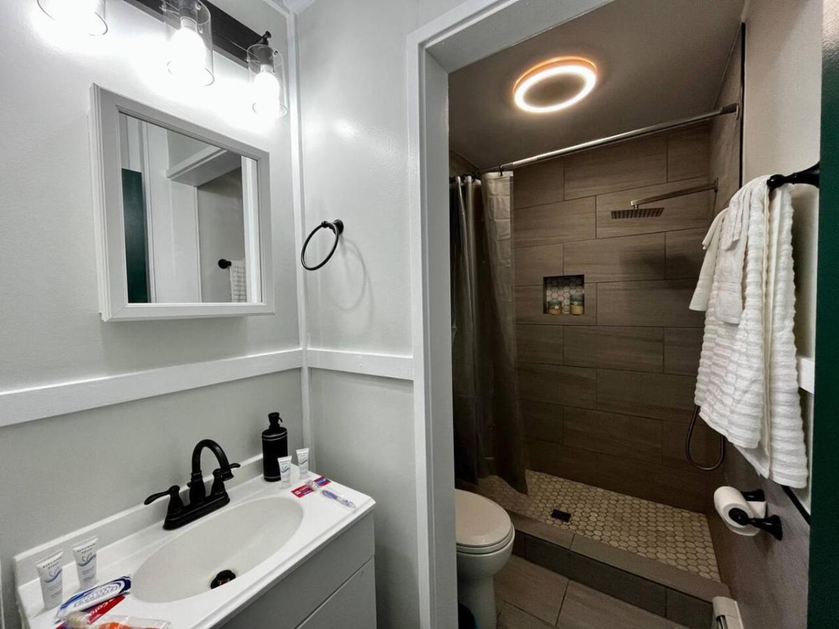 2 Bed Berkshire Getaway Minutes To Jiminy Peak Ski Hancock Esterno foto