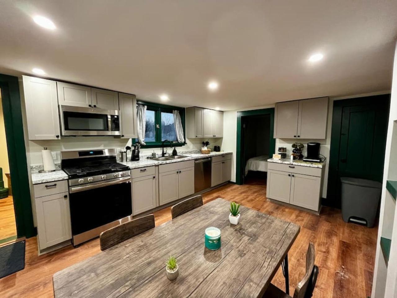 2 Bed Berkshire Getaway Minutes To Jiminy Peak Ski Hancock Esterno foto